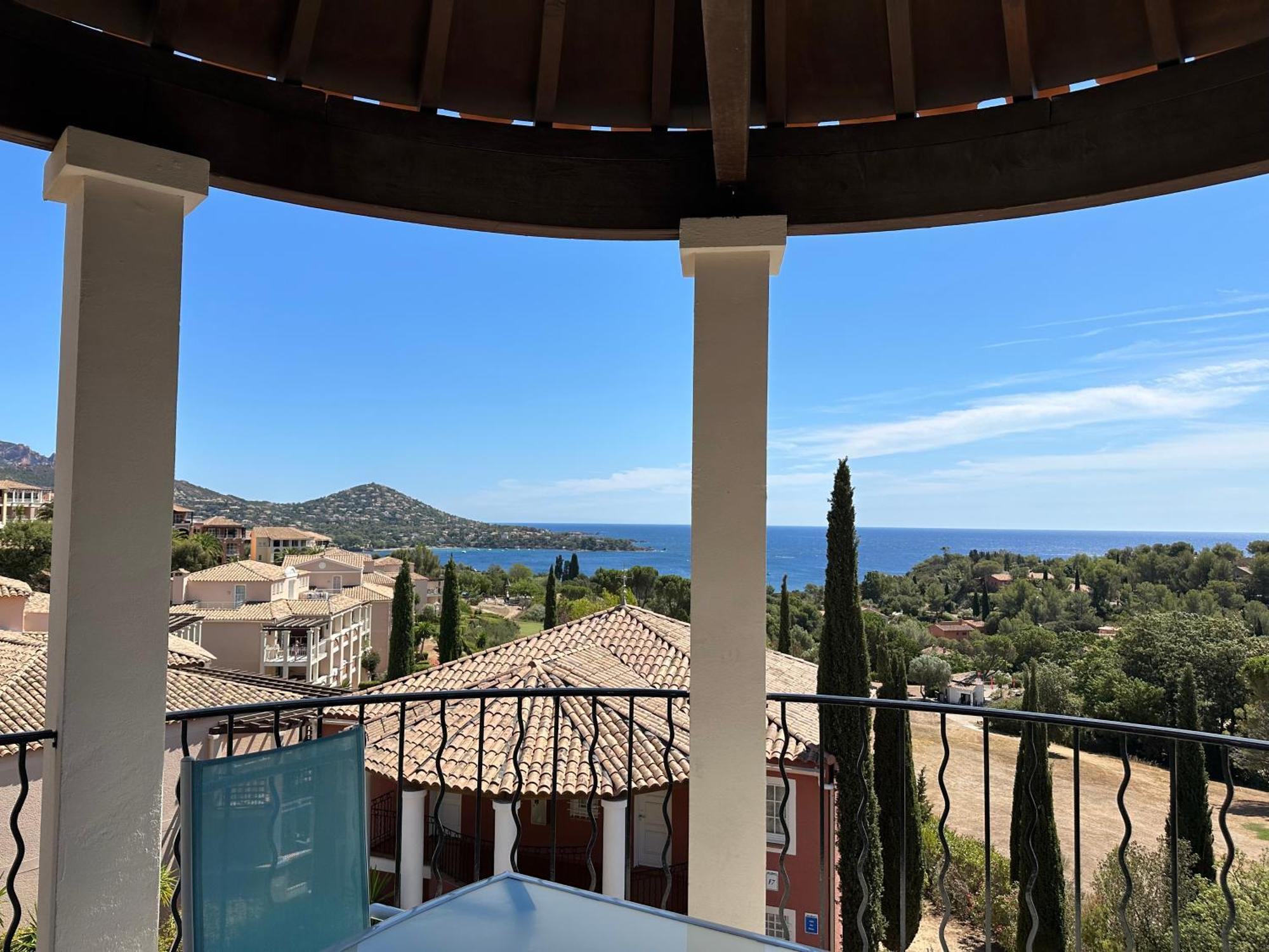 Cap Esterel Vue Mer Et Climatise Saint-Raphael  Ngoại thất bức ảnh