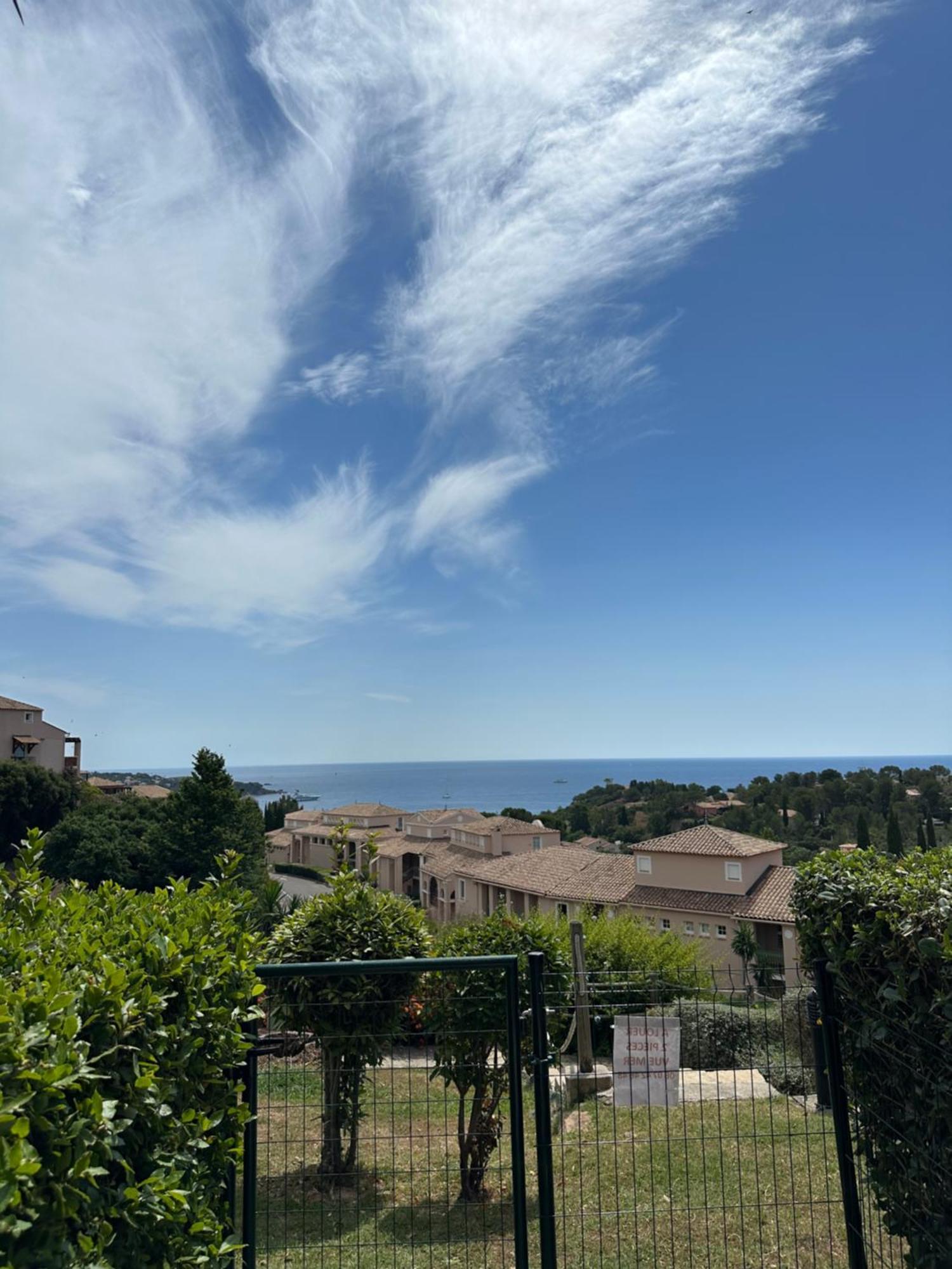 Cap Esterel Vue Mer Et Climatise Saint-Raphael  Ngoại thất bức ảnh